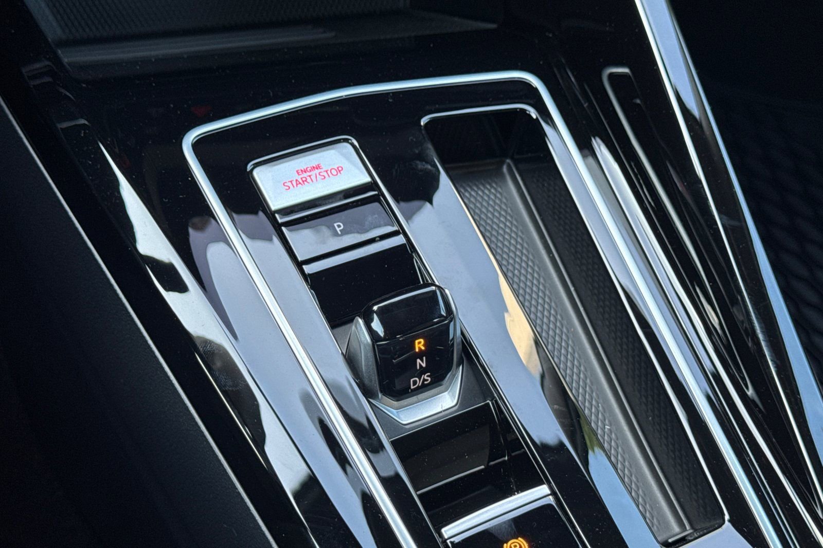 New 2025 Volkswagen GTI SE image 20