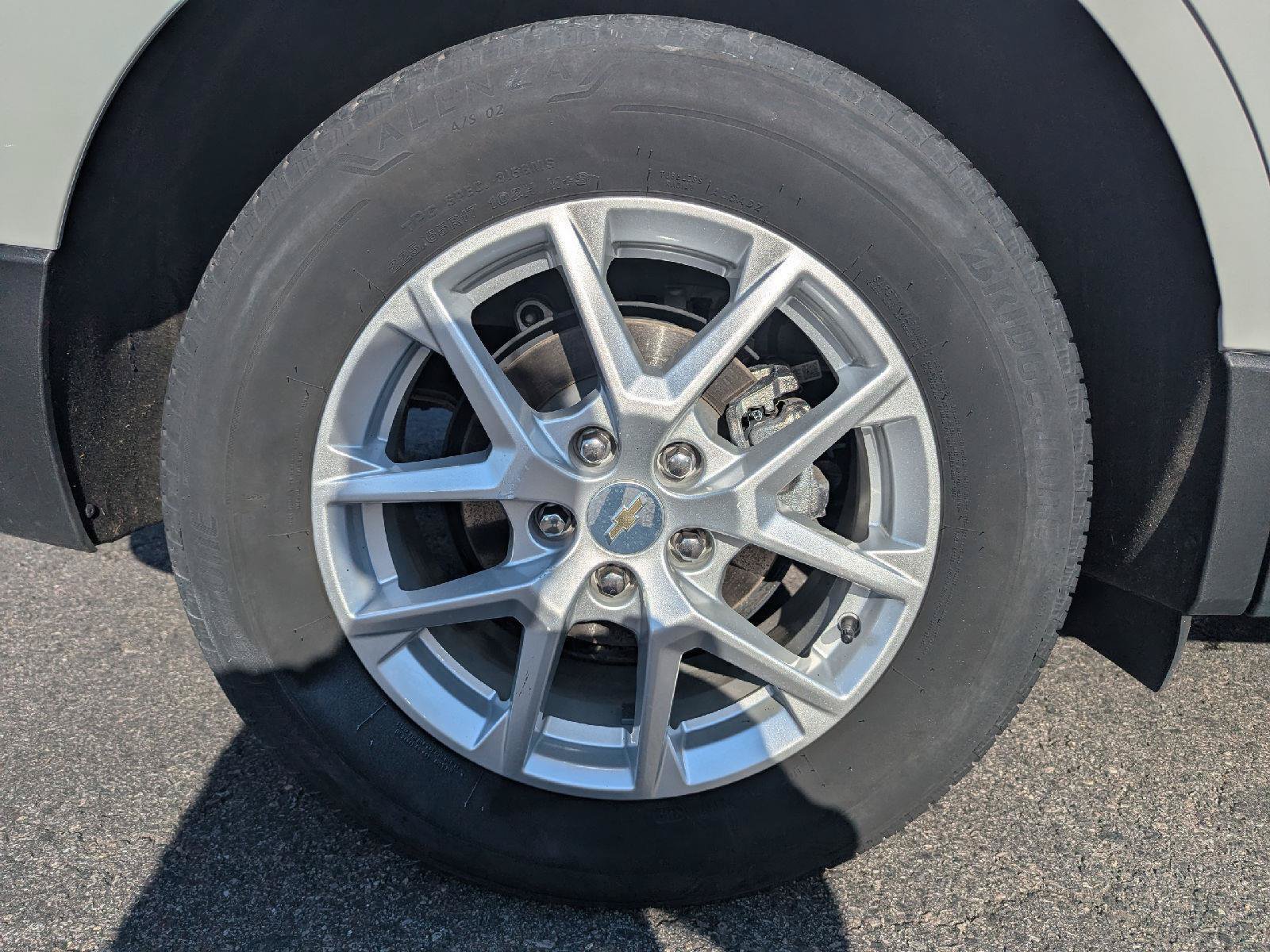 Used 2023 Chevrolet Equinox LT AWD/4WD image 13