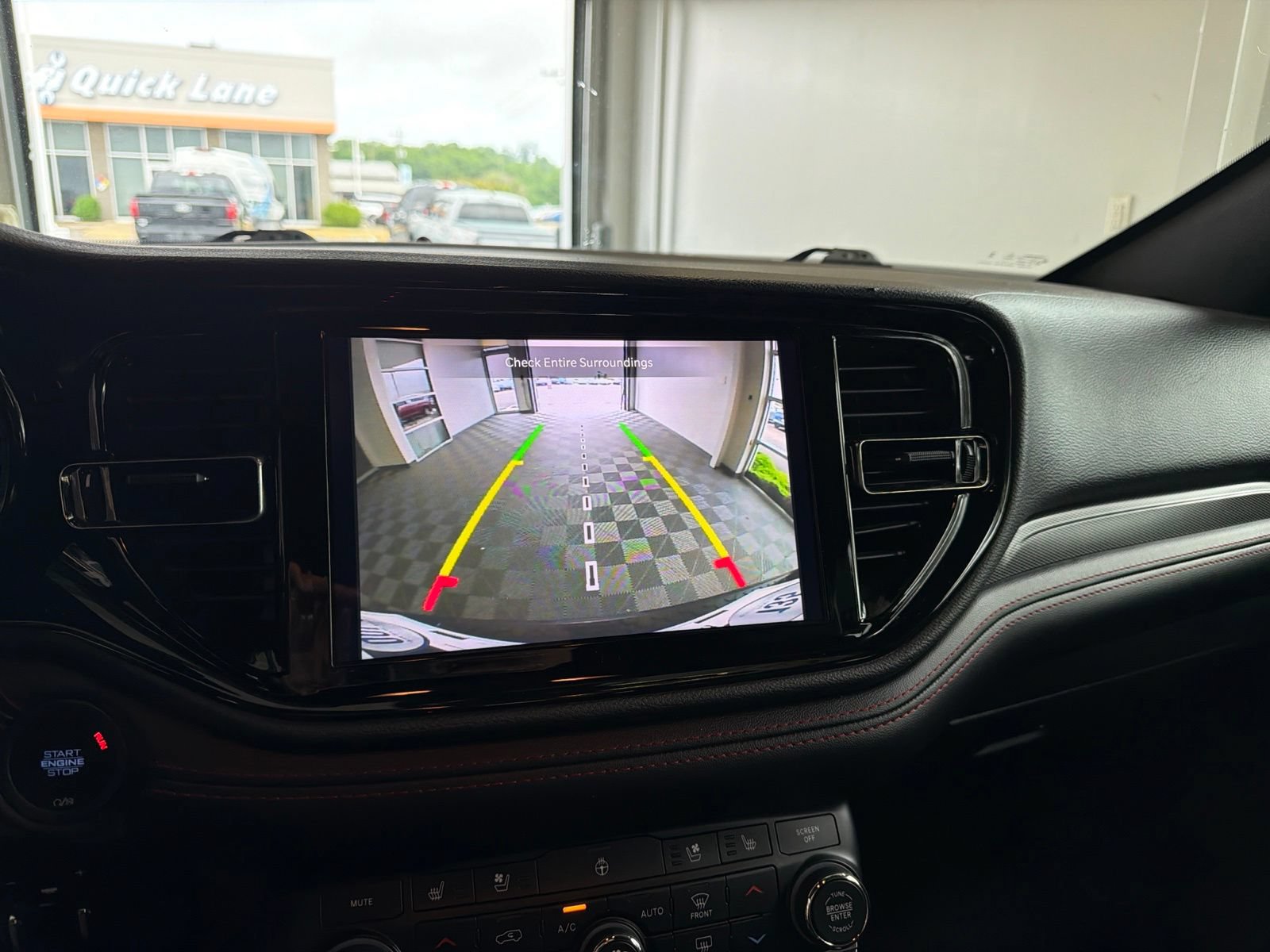 Used 2024 Dodge Durango GT AWD/4WD image 29
