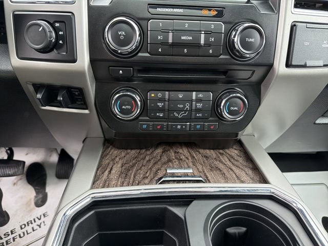 Used 2017 Ford F450 Lariat image 22