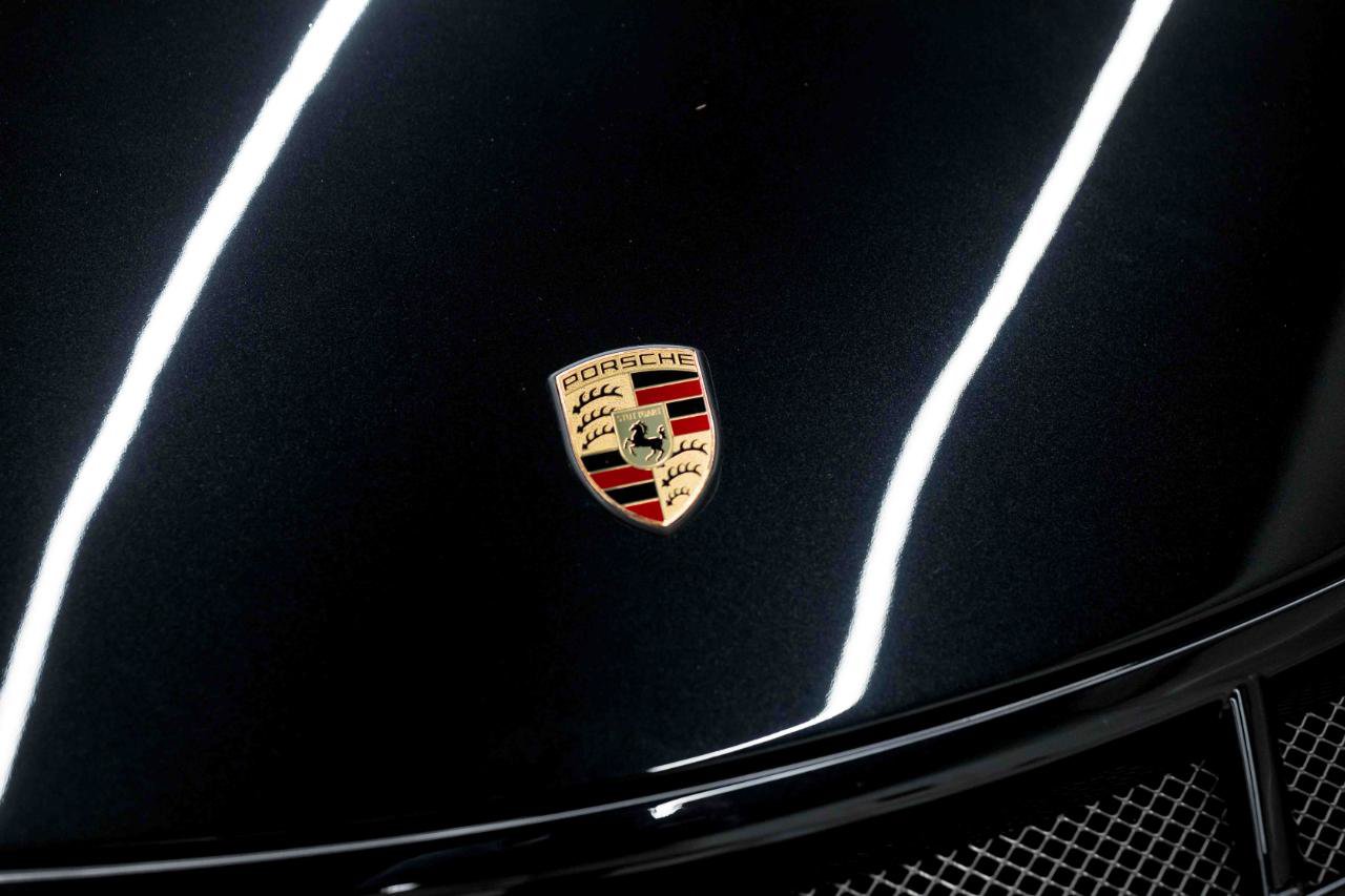 Used 2010 Porsche 911 GT3 RWD image 16