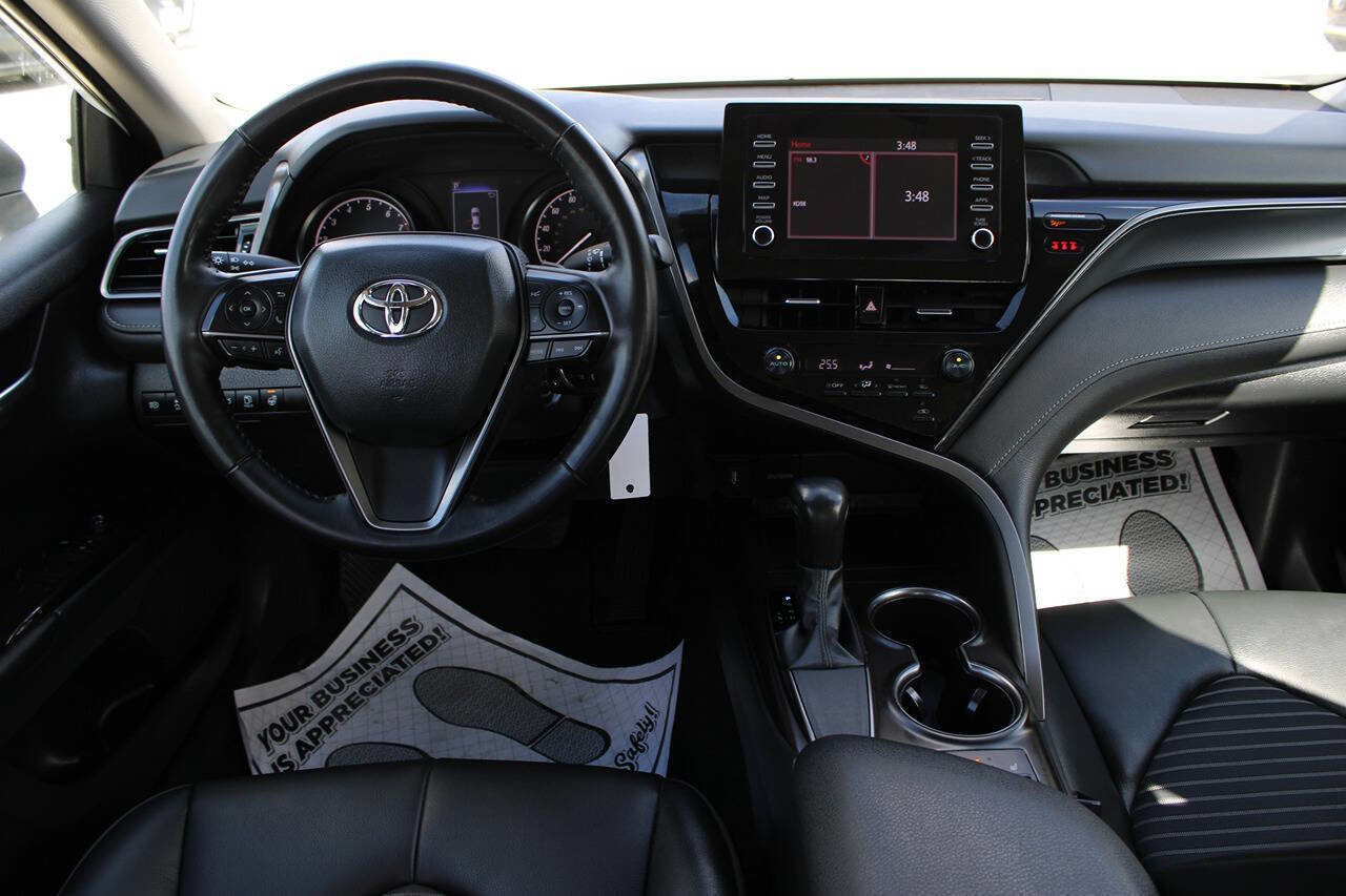 Used 2024 Toyota Camry SE FWD image 10