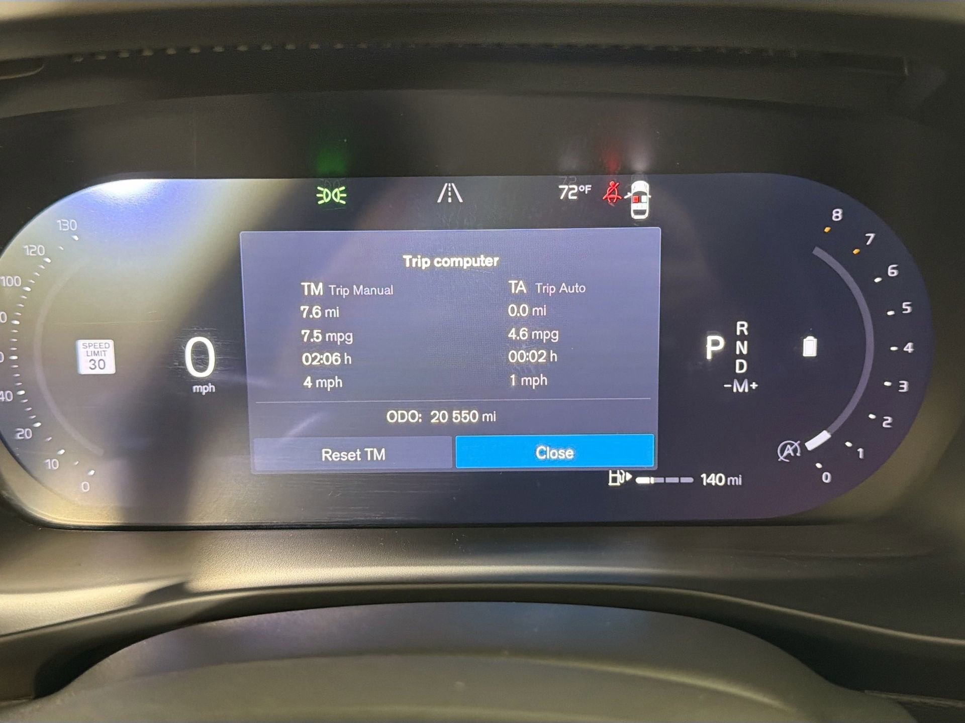 Certified 2025 Volvo XC40 B5 Core AWD/4WD image 11