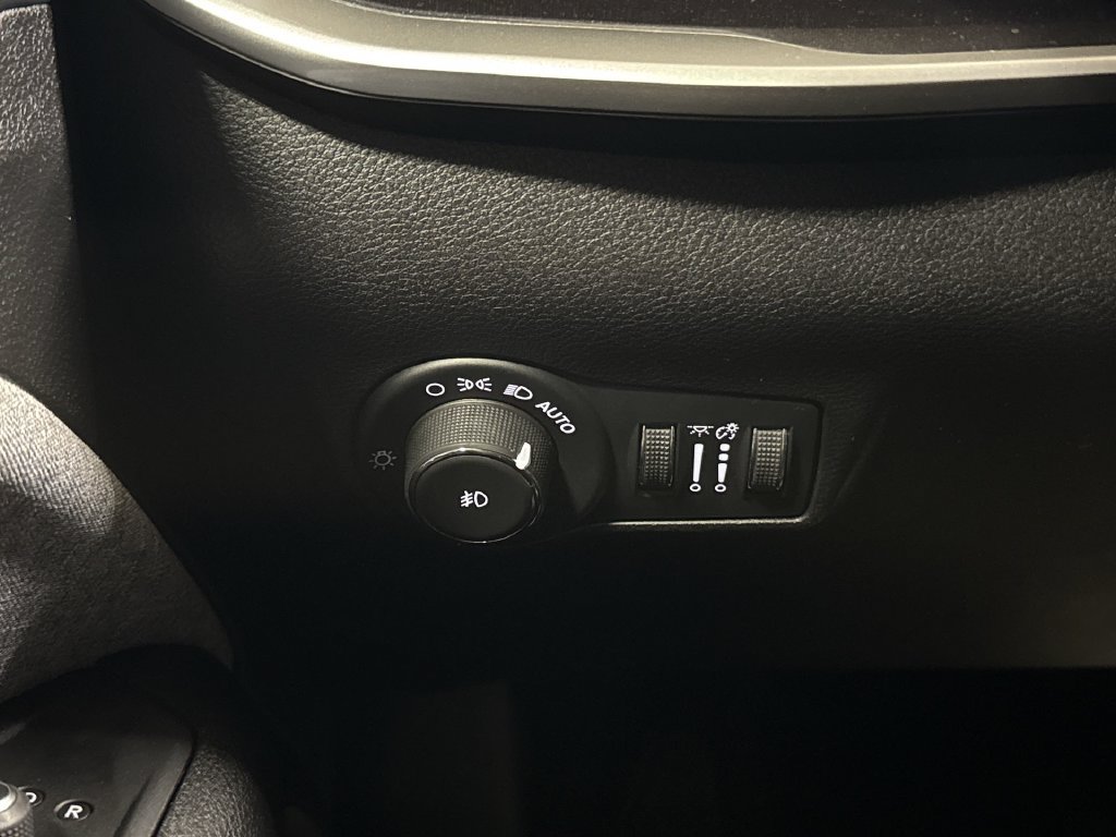 Used 2022 Jeep Compass Latitude AWD/4WD image 18