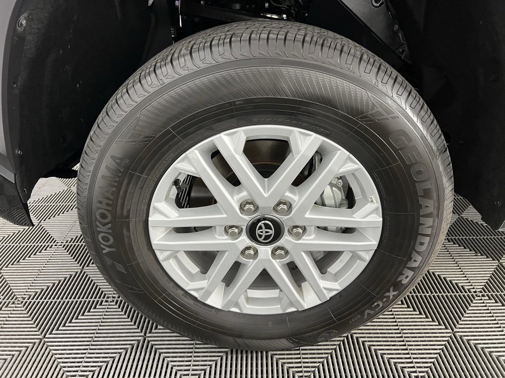 Used 2025 Toyota Tundra SR5 image 12