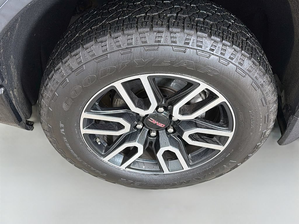 Used 2019 GMC Sierra 1500 AT4 w/ AT4 Premium Package AWD/4WD image 22
