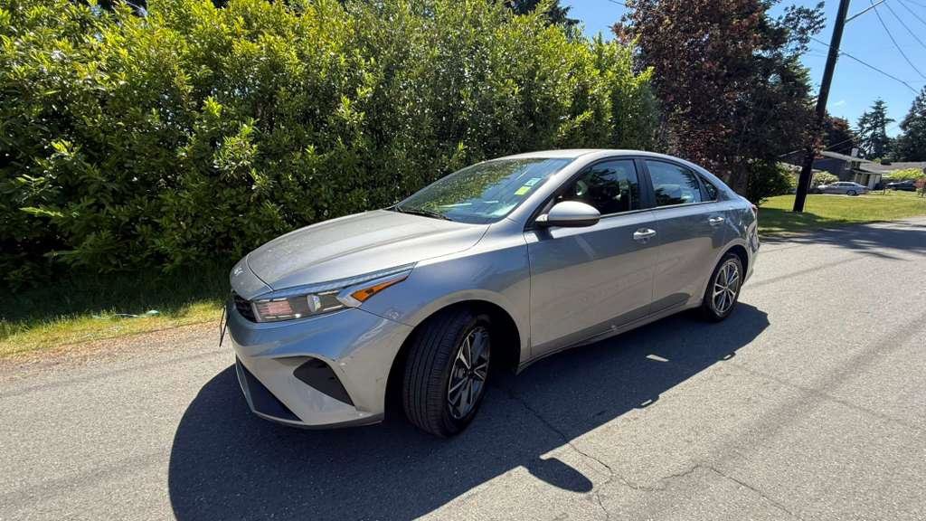 Used 2023 Kia Forte LXS FWD image 9