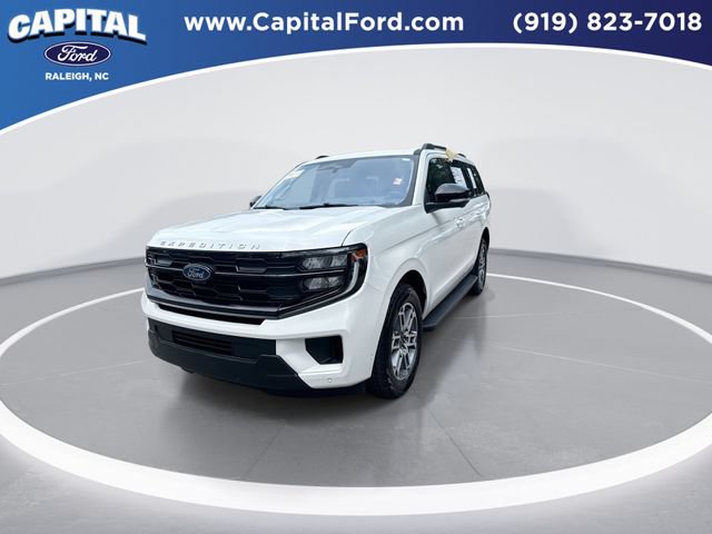 Certified 2025 Ford Expedition Active AWD/4WD image 4