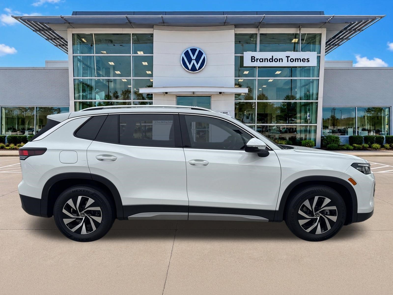 New 2026 Volkswagen Tiguan S FWD image 2