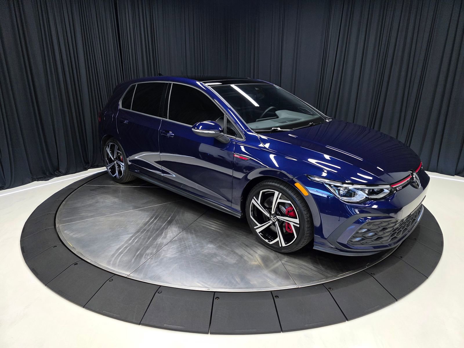 Used 2024 Volkswagen GTI SE FWD image 14