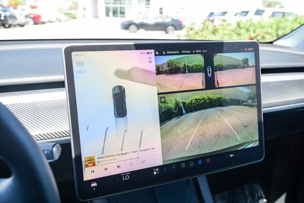 Used 2024 Tesla Model Y 2WD image 21