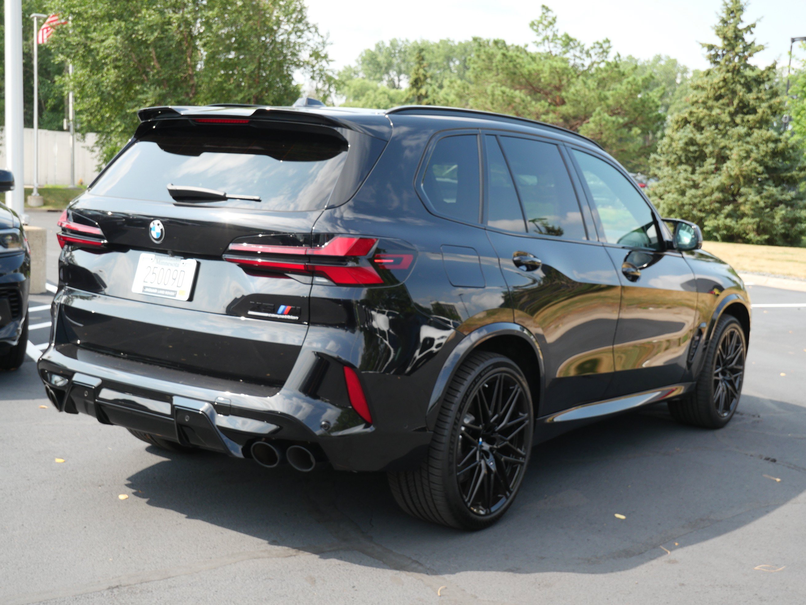 Used 2024 BMW X5 M Competition w/ Executive Package AWD/4WD image 5