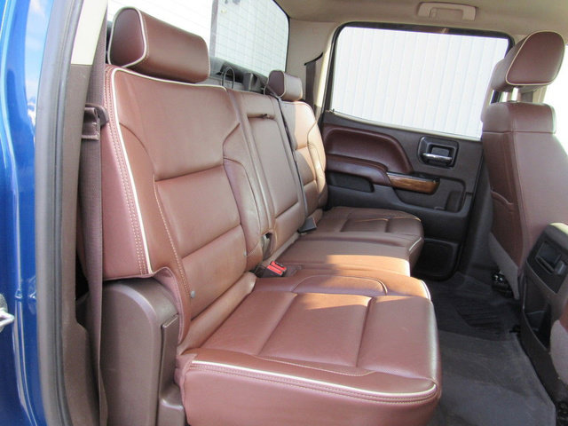 Used 2016 Chevrolet Silverado 2500 High Country w/ Duramax Plus Package AWD/4WD image 18