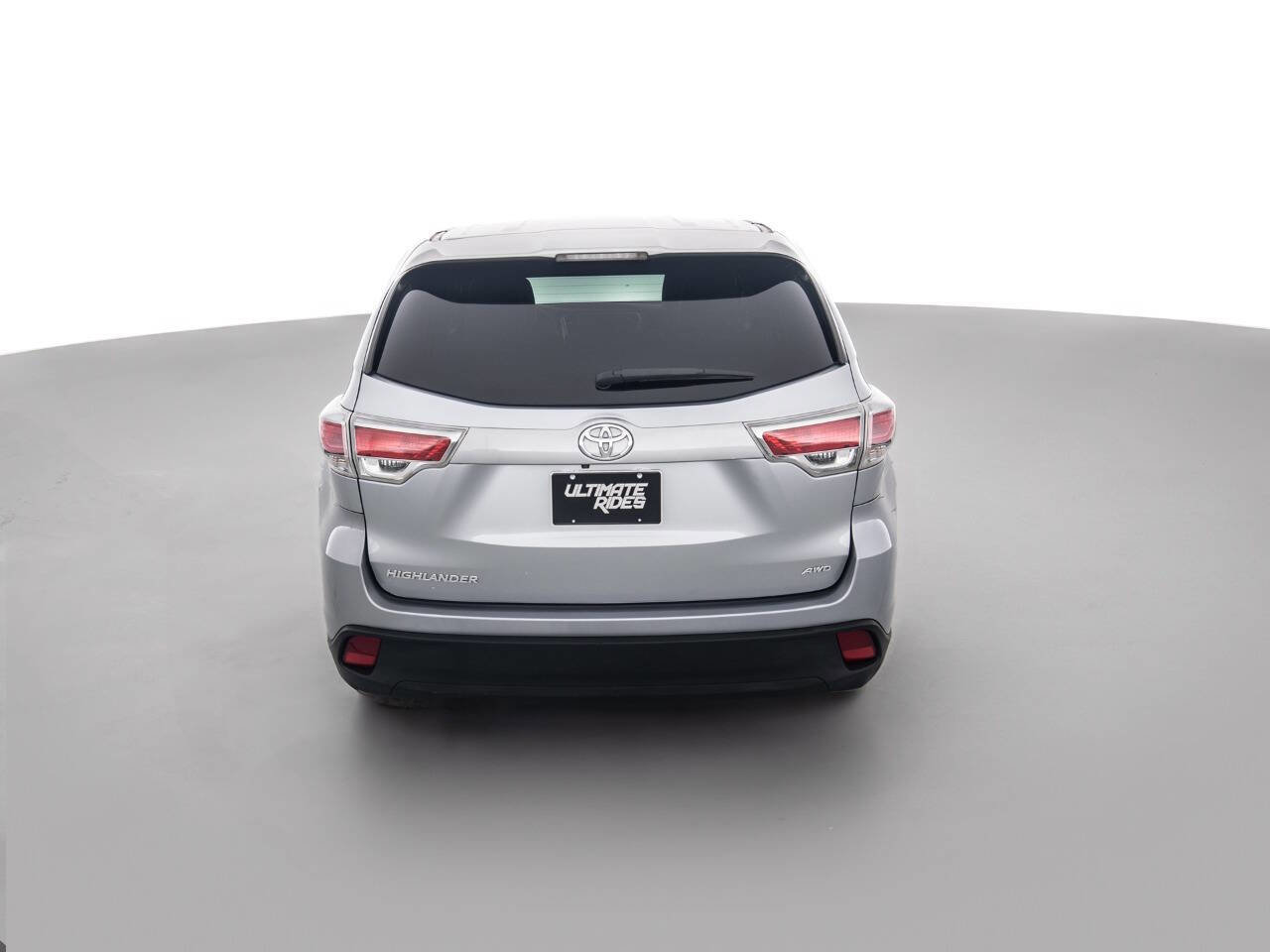 Used 2016 Toyota Highlander LE AWD/4WD image 6