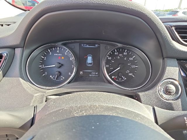 Used 2017 Nissan Rogue SV FWD image 16