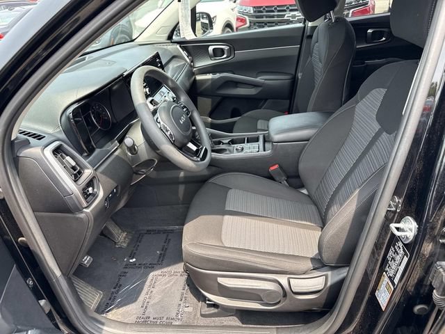 Used 2023 Kia Sorento LX FWD image 14