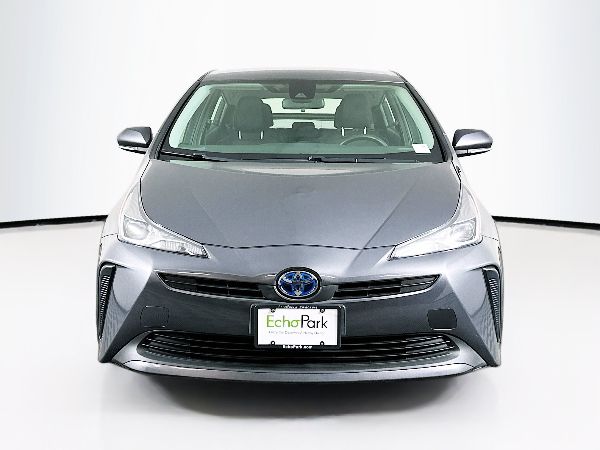 Used 2021 Toyota Prius L Eco w/ Carpet Mat Package (TMS) FWD image 2