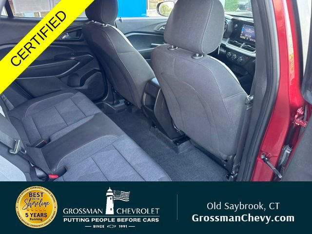 Used 2024 Chevrolet Trax RS FWD image 22