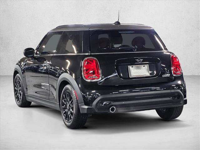 Used 2024 MINI Cooper 2-Door Hardtop w/ Signature Upholstery Package image 8