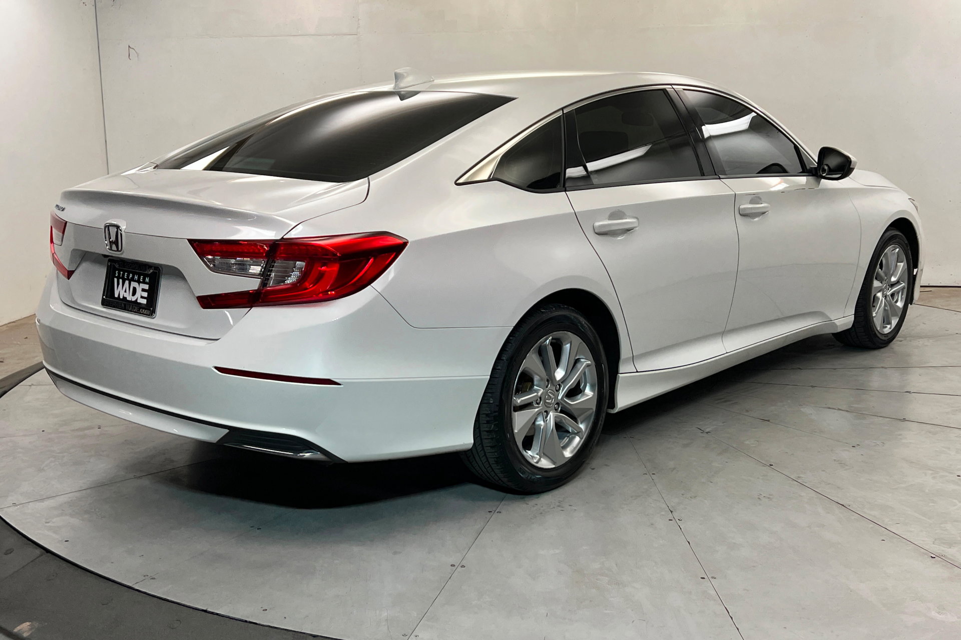 Used 2018 Honda Accord LX image 5