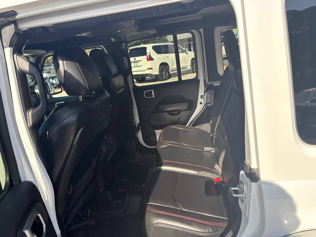 Used 2024 Jeep Wrangler Unlimited Rubicon AWD/4WD image 18