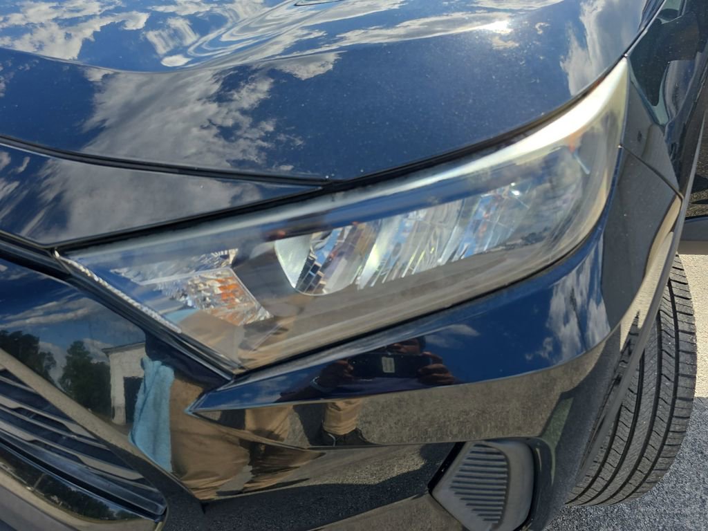 Used 2020 Toyota RAV4 LE FWD image 26