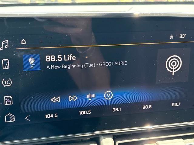 Used 2024 Chevrolet Trax RS FWD image 12