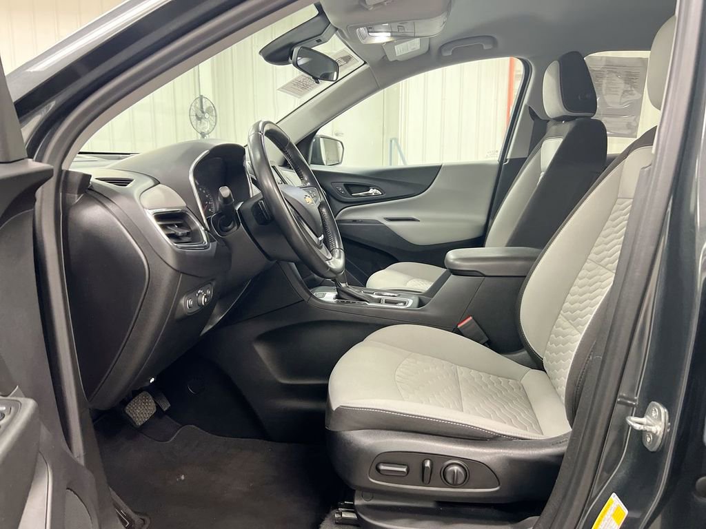 Used 2020 Chevrolet Equinox LT image 19