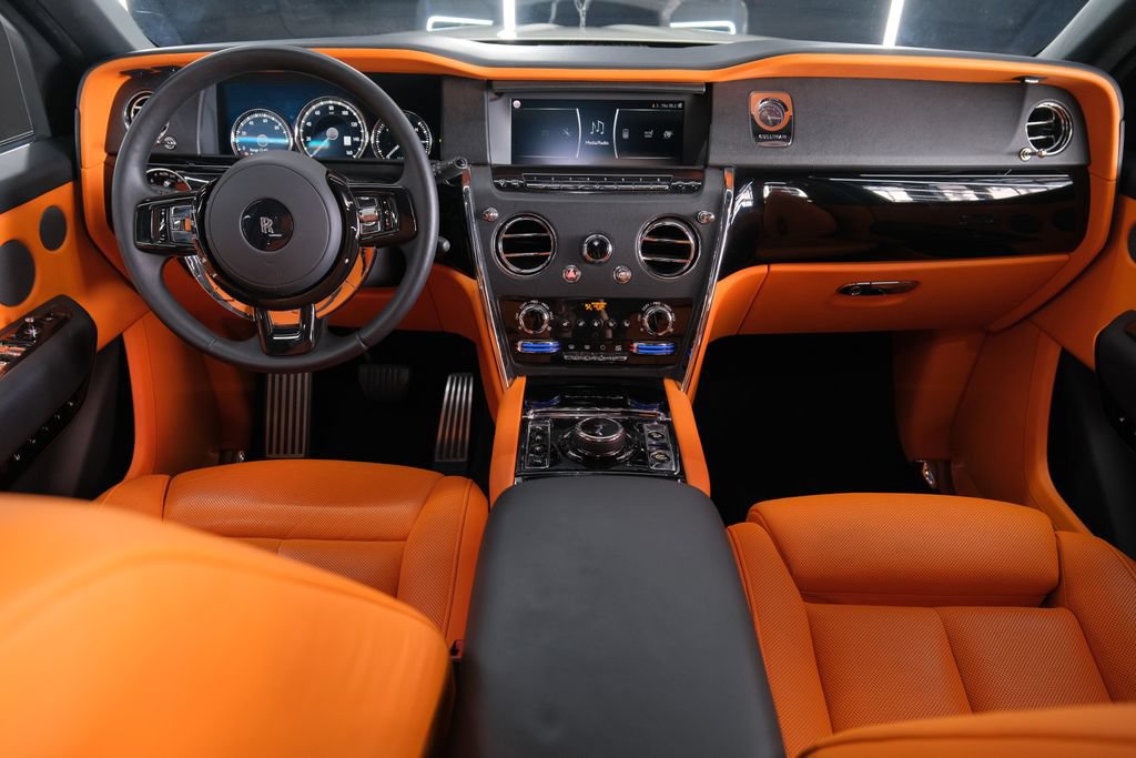 Used 2021 Rolls-Royce Cullinan AWD/4WD image 37
