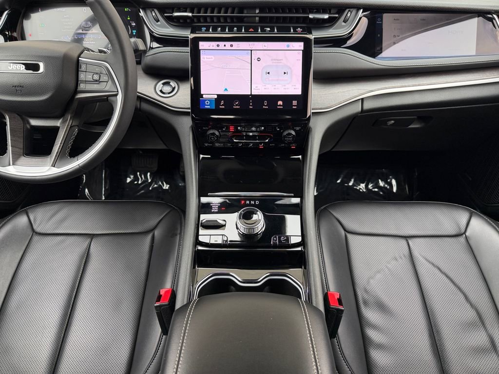 Used 2023 Jeep Grand Cherokee 4WD 4xe w/ Luxury Tech Group II image 26