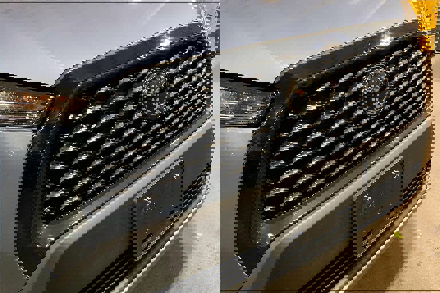 Used 2025 Toyota Corolla Cross LE image 30