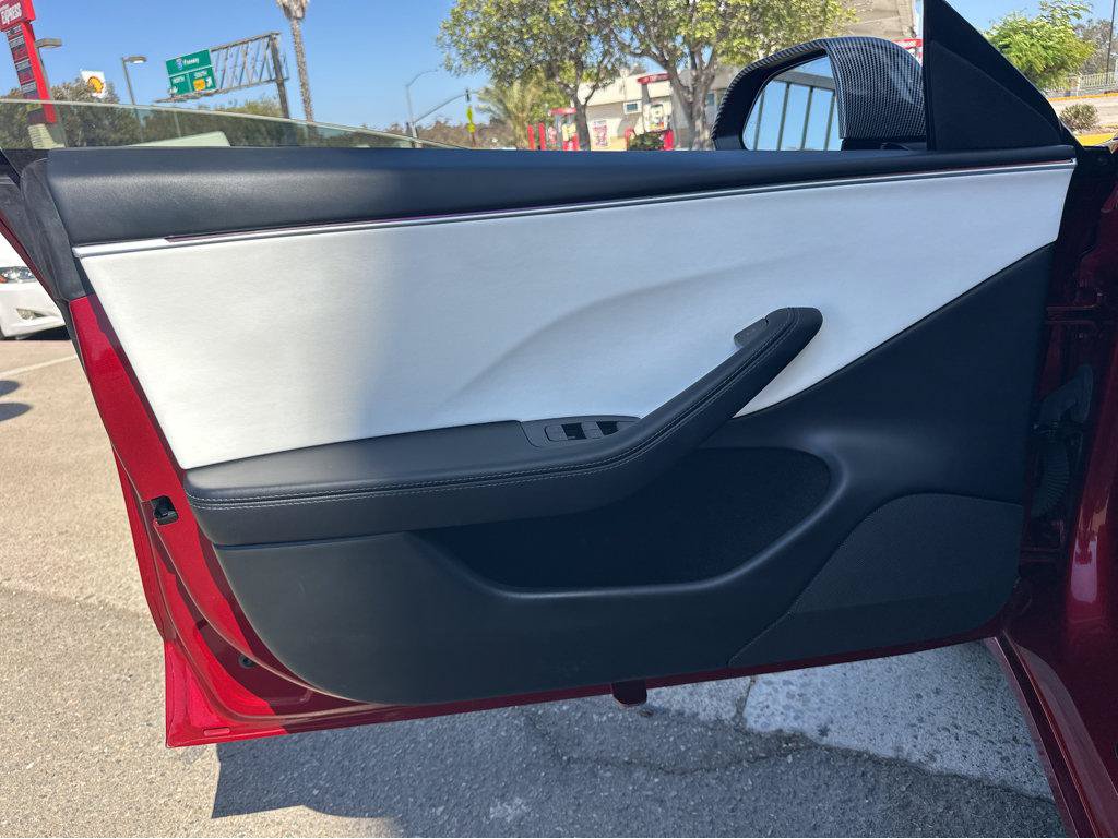 Used 2025 Tesla Model 3 RWD image 15