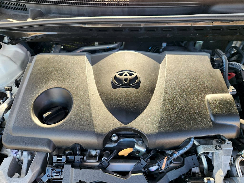 Used 2020 Toyota Camry LE w/ Fleet Convenience Package FWD image 30