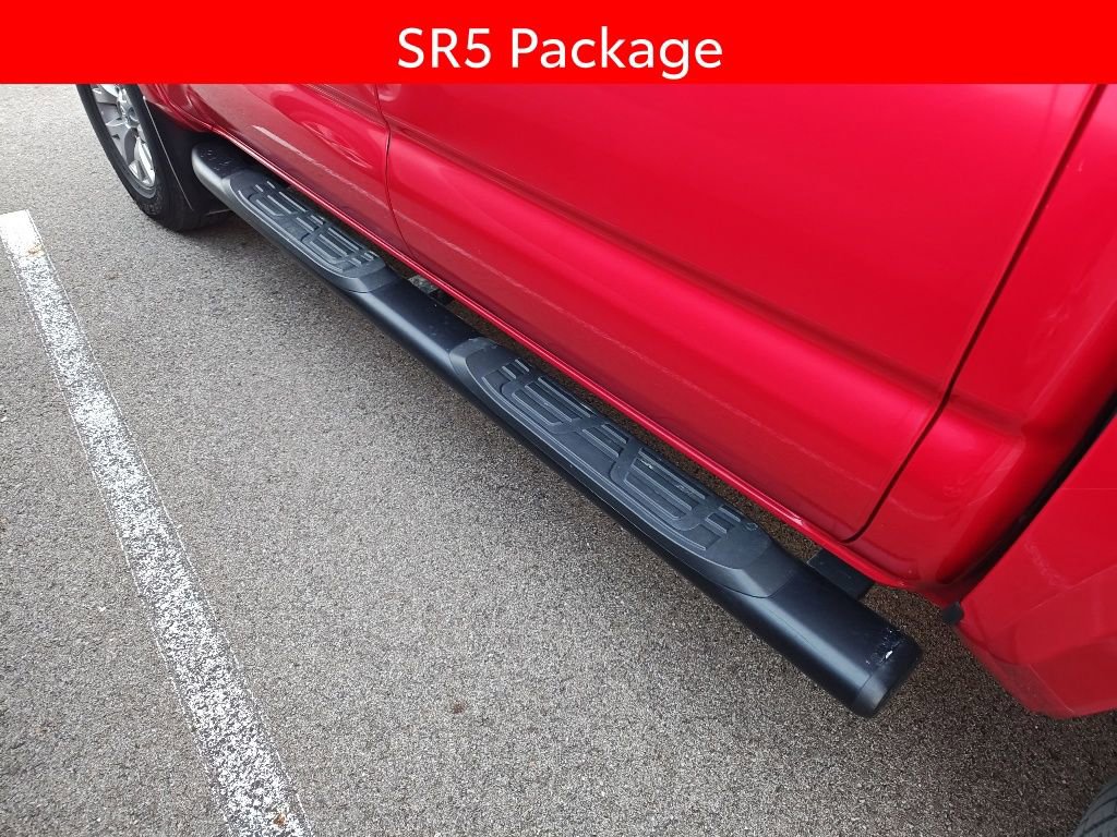 Used 2019 Toyota Tacoma SR5 AWD/4WD image 6