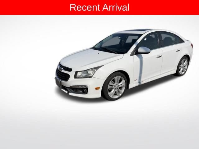 Used 2015 Chevrolet Cruze LTZ w/ Sun, Sound and Sport Package FWD image 4