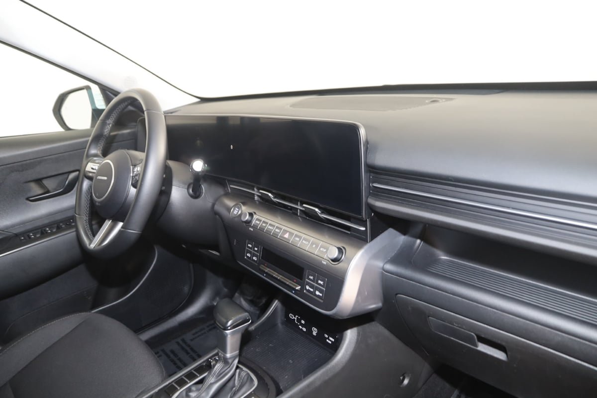 Used 2024 Hyundai Kona SEL FWD image 37