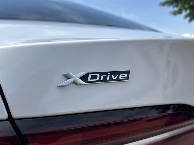 Used 2026 BMW 530i xDrive AWD/4WD image 8