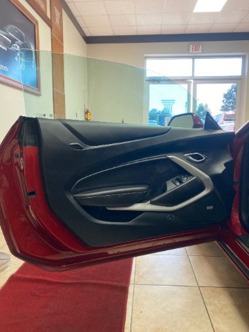 Used 2018 Chevrolet Camaro LT w/ Technology Package image 15