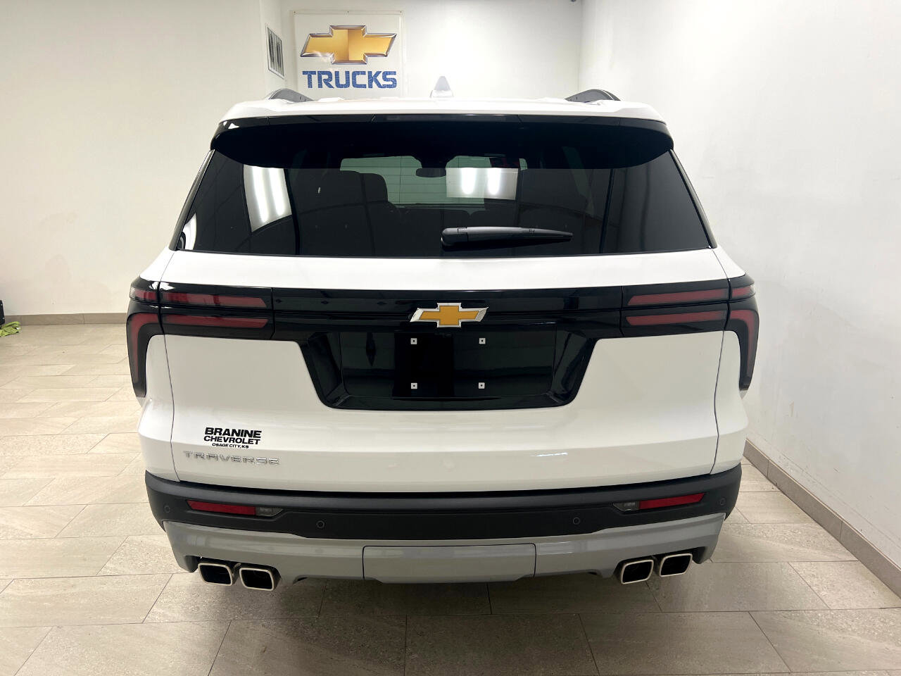 New 2025 Chevrolet Traverse LT image 10