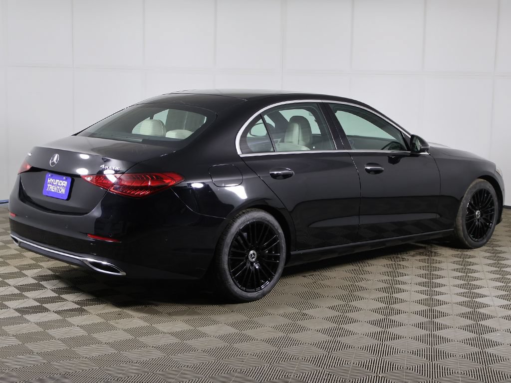 Used 2023 Mercedes-Benz C 300 4MATIC Sedan w/ Exclusive Trim Package image 10