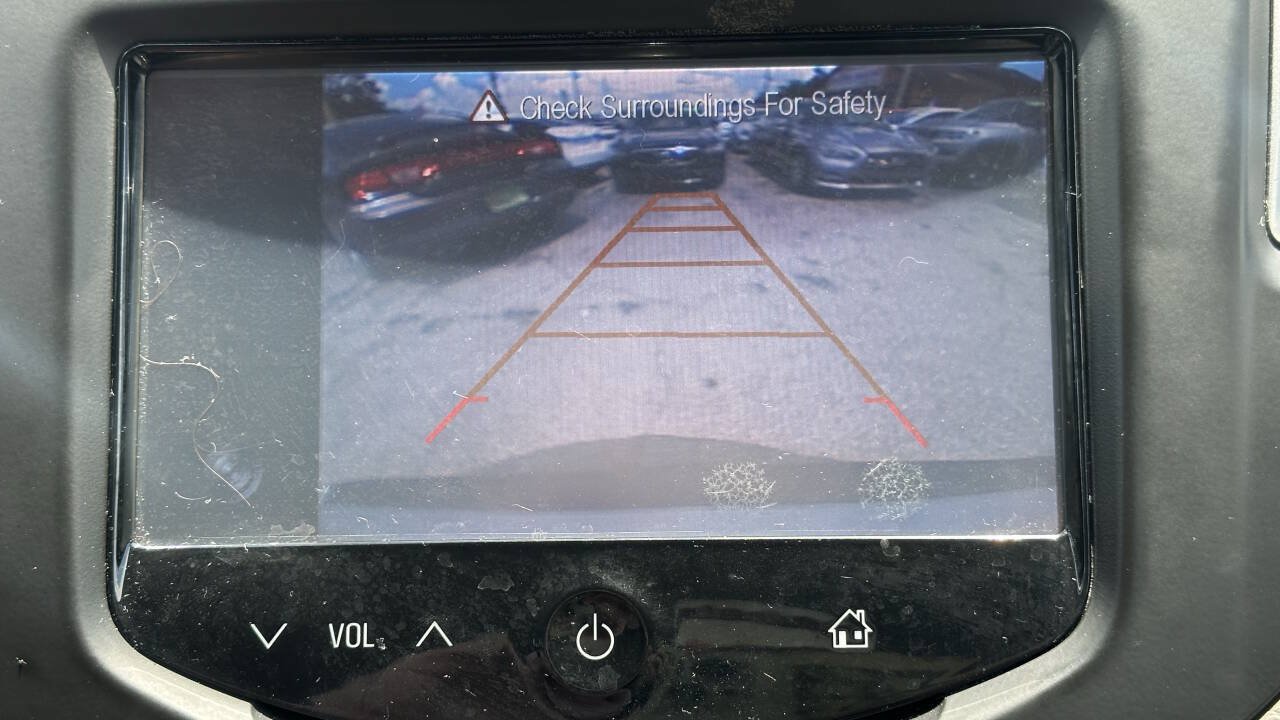 Used 2015 Chevrolet Trax LT w/ LT Plus Package FWD image 16