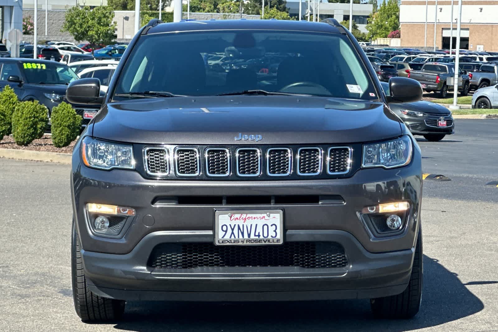 Used 2018 Jeep Compass Latitude w/ Popular Equipment Group FWD image 10