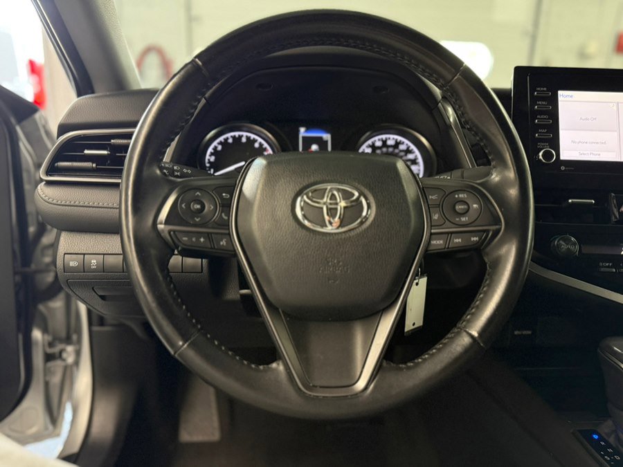 Used 2021 Toyota Camry SE FWD image 21