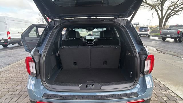 New 2026 Ford Explorer ST w/ Sun And Sound Package image 11