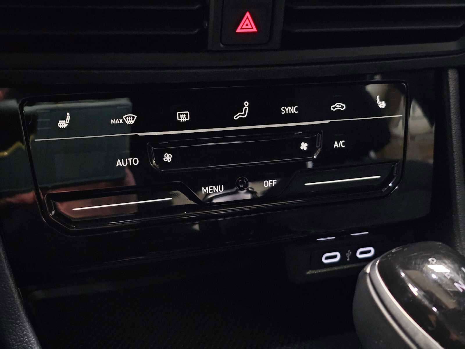 Used 2025 Volkswagen Jetta Sport FWD image 29