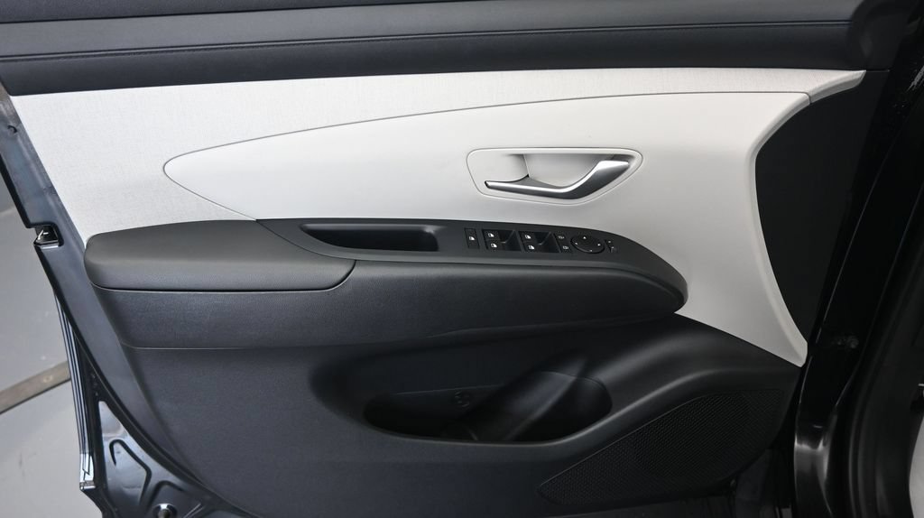 Used 2025 Hyundai Tucson SEL FWD image 23