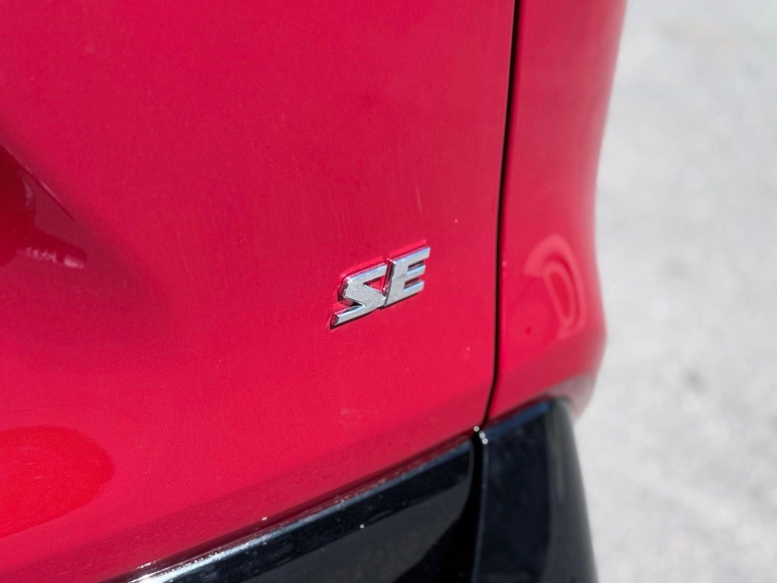 Used 2023 Toyota RAV4 SE w/ Weather & Moonroof Package image 13