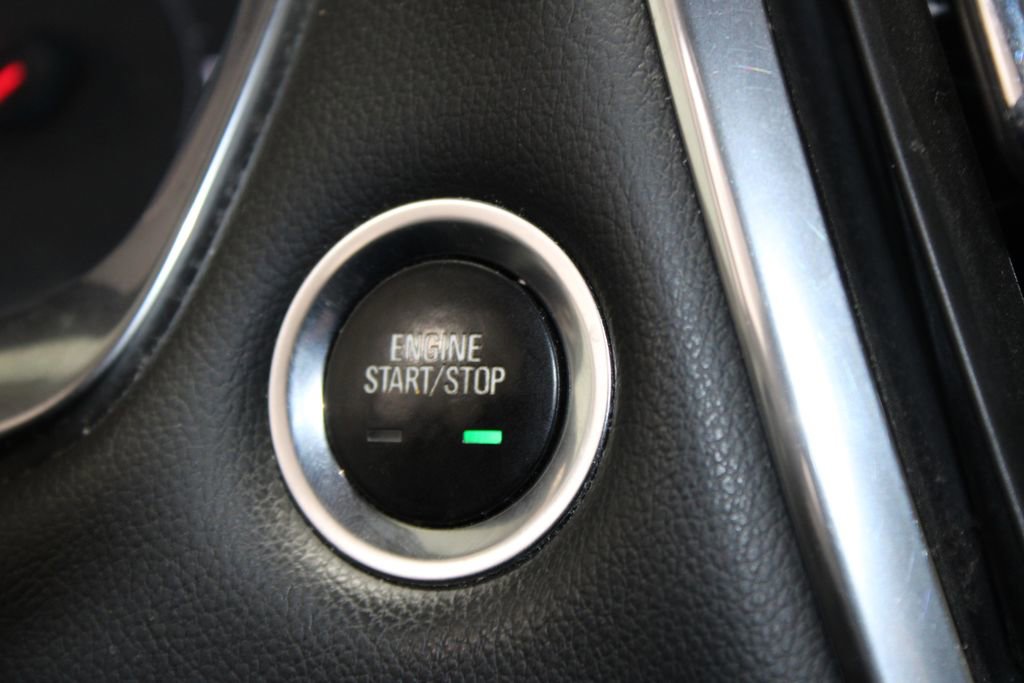 Used 2021 Chevrolet Traverse RS image 22