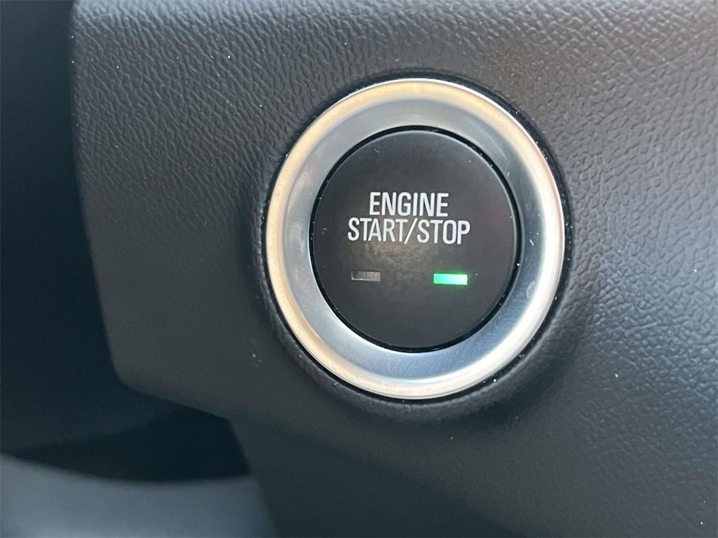 Used 2024 GMC Terrain SLT image 33