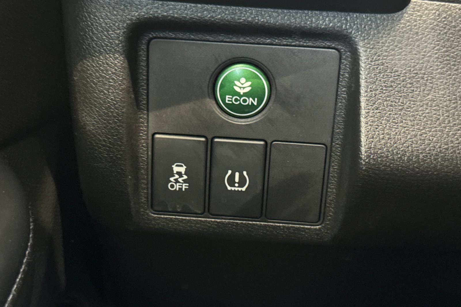 Used 2018 Honda HR-V EX image 36
